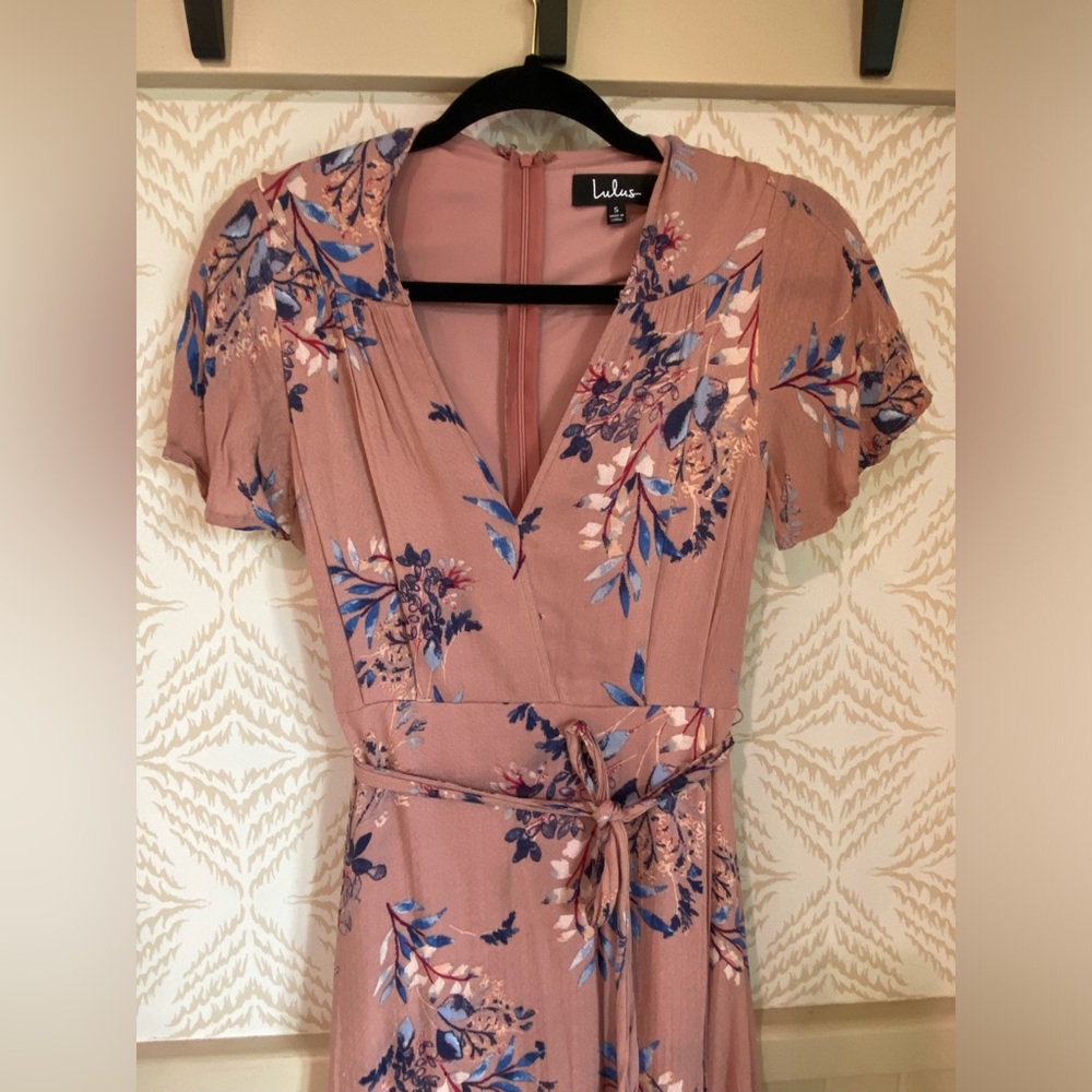 Lulu’s Mauve Floral Wrap Maxi Dress - Small